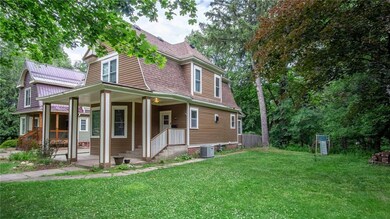 1109 3rd Ave E, Menomonie, WI 54751 - photo 3