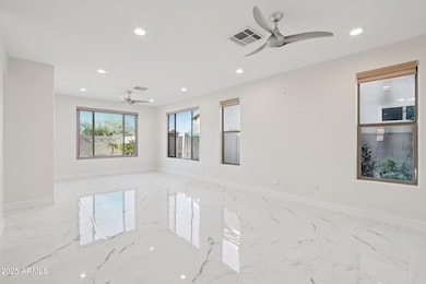 92-web-or-mls-N Hackberry Dr-S0811-006 (