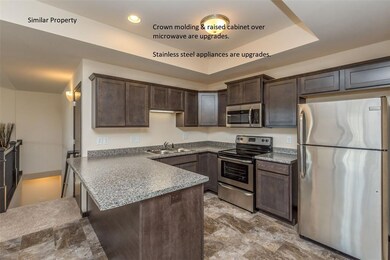 7606 Summerset Ave NE, Cedar Rapids, IA 52402 - photo 5