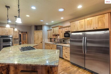 Gas cooktop, extra large freezer and refrigerator,