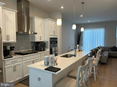 1692 Beech Leaf St, Dumfries, VA 22026 - photo 4