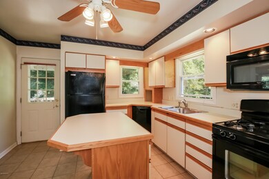 006-Kitchen-2929916-large