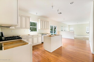 3442 W Bangs Ave Neptune City-large-001-