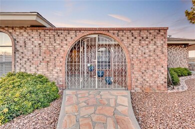 1969 Septiembre Dr, El Paso, TX 79935 - photo 4