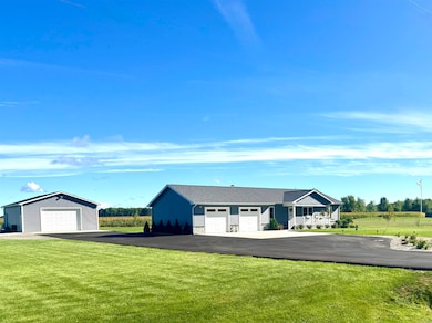 233 Red Oak St, Beaverton, MI 48612 - photo 2