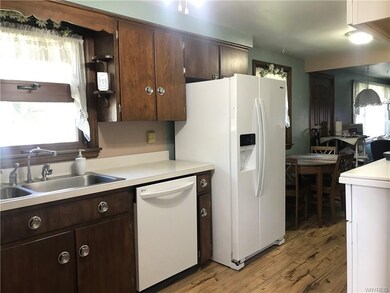 260 Drake Dr, North Tonawanda, NY 14120 - photo 6