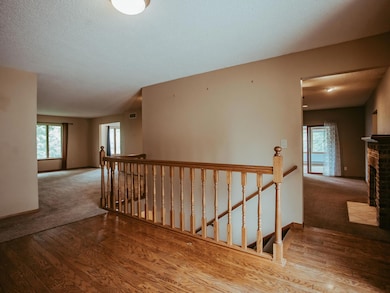 610 25th St SW, Austin, MN 55912 - photo 3
