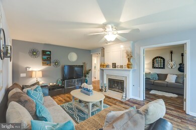 8201 Crossbrook Ct unit 101, Lorton, VA 22079 - photo 7