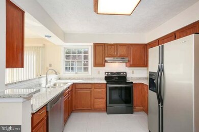 5 Saddle Creek Ct, Burtonsville, MD 20866 - photo 4