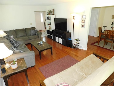 12 Rosewood Ct unit Right Side, Ballston Spa, NY 12020 - photo 3