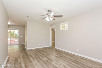 5626 Enchanted Dr, Jacksonville, FL 32244 - photo 3