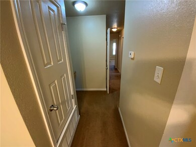 204 Coby Dr unit B, Troy, TX 76579 - photo 6