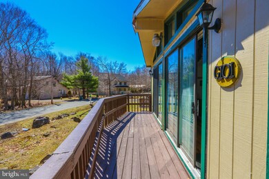 7037 Vista Dr unit 101G, Tobyhanna, PA 18466 - photo 5