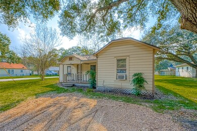 9238 Line St, Needville, TX 77461 - photo 6