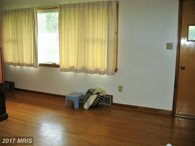 41 Saumsville Rd, Maurertown, VA 22644 - photo 5