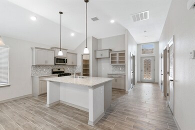 13701 Lago Vista Ave, Horizon City, TX 79928 - photo 5