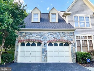 11505 Jamestown Ct, Laurel, MD 20723 - photo 2