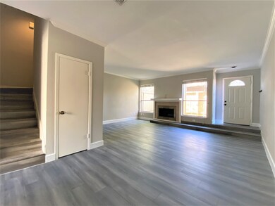 1027 Country Place Dr unit 1027, Houston, TX 77079 - photo 3