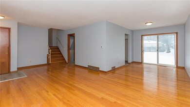 3817 Bel Aire Rd, Des Moines, IA 50310 - photo 4