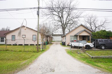 6533 Enid St, Houston, TX 77022 - photo 2