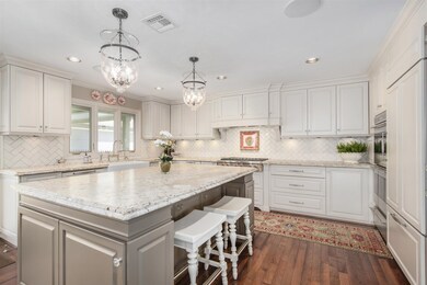 419 Glenchester Dr, Houston, TX 77079 - photo 2