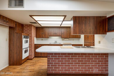 8821 N 37th Dr, Phoenix, AZ 85051 - photo 7