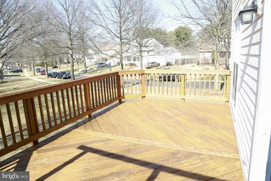 14372 Beaker Ct, Burtonsville, MD 20866 - photo 6