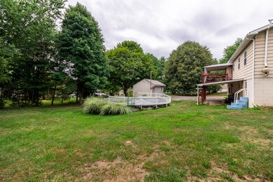4 Honeysuckle Ln, Milton, PA 17847 - photo 4