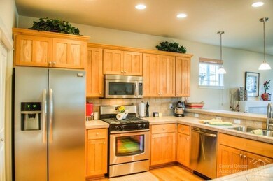 139 NW Flagline Dr, Bend, OR 97701 - photo 7