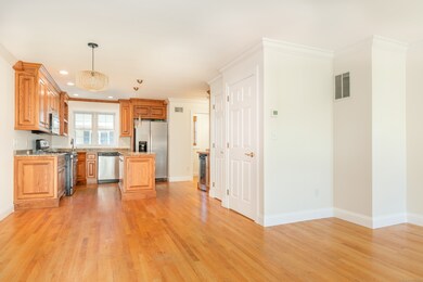 70 Fountain St unit 4, New Haven, CT 06515 - photo 2