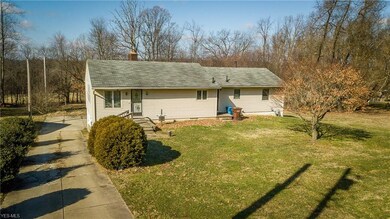 5812 Farview Dr, New Franklin, OH 44216 - photo 3