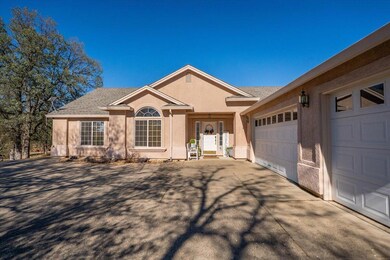 13470 Luna Dr, Redding, CA 96003 - photo 3