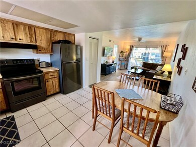 16881 Davis Rd unit 225, Fort Myers, FL 33908 - photo 3