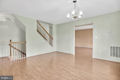 626 Knightsbridge Dr, Hagerstown, MD 21740 - photo 4