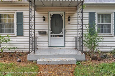 1315 Pershing Dr, Lansing, MI 48910 - photo 2