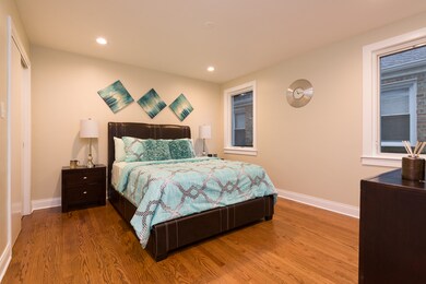 6256 N Sacramento Ave, Chicago, IL 60659 - photo 7