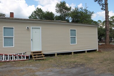 402 Cherry St W, Douglas, GA 31533 - photo 6