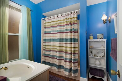 721 Brook St, Elgin, IL 60120 - photo 7