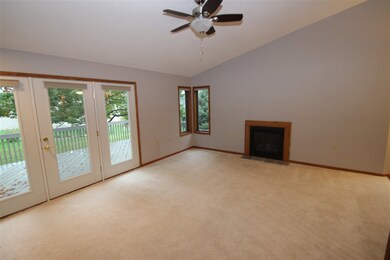 3025 Pheasant Dr unit B, Cedar Falls, IA 50613 - photo 5