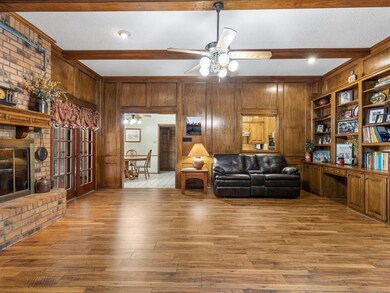 804 Shady Creek Dr, Cleburne, TX 76033 - photo 6