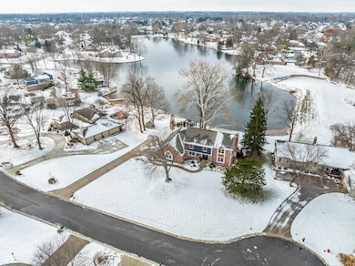 15222 Shoreway East Ct, Carmel, IN 46032 - photo 2