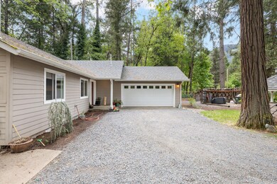241 Whispering Pines Ln, Grants Pass, OR 97527 - photo 5