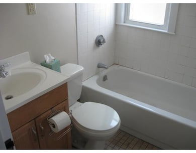 19 Alpheus Rd unit 2, Roslindale, MA 02131 - photo 3