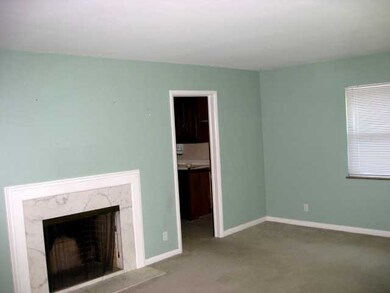 68 N Ashburton Rd, Columbus, OH 43213 - photo 5