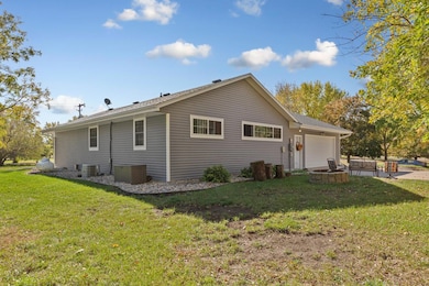 521 12th St, Heron Lake, MN 56137 - photo 5