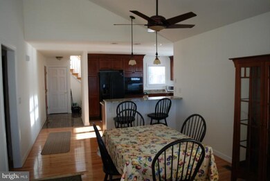 111 Riverview Cir, Colonial Beach, VA 22443 - photo 3