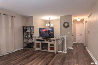 4206 W 13th St, Davenport, IA 52804 - photo 2