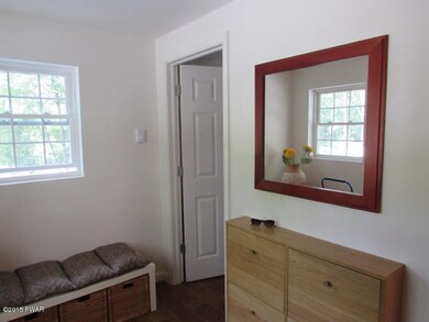 114 Basswood Dr, Hawley, PA 18428 - photo 2