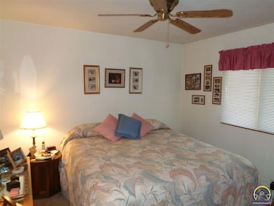 3916 SW Shunga Dr, Topeka, KS 66614 - photo 6