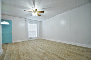 902 N 14th St, Rogers, AR 72756 - photo 2